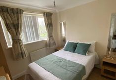Others 2 Charming 6-bed House in Reading With Parking