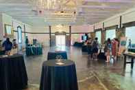 Ruangan Fungsional Towering Oaks Event & Retreat Center