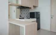 Kamar Tidur 5 Homey And Cozy Stay 1Br At Tree Park City Bsd Apartment