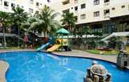 Swimming Pool 7 Best Deal And Comfy 2Br At Kebagusan City Apartment