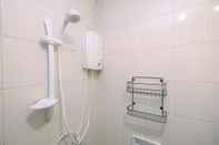 Toilet Kamar Simply Clean And Spacious Studio Signature Park Grande Apartment