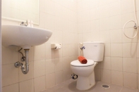 In-room Bathroom New Fully Furnished 2Br Signature Park Grande Apartment Mt. Haryono