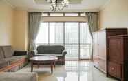 Ruang untuk Umum 5 Big And Cozy 2Br + 1 At Somerset Grand Citra Apartment