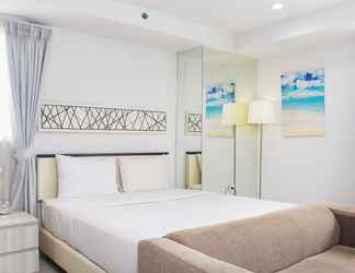 Bilik Tidur 2 Nice And Comfort Studio Room At Azalea Suites Apartment