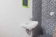 Toilet Kamar Mini Simply Studio With No Kitchen At Aeropolis Apartment