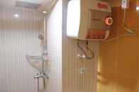 In-room Bathroom Cozy Studio Apartment At The Jarrdin Near Cihampelas Walk