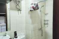 Toilet Kamar Chic And Cozy Studio At Vida View Apartment