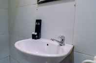 In-room Bathroom Strategic Studio Apartment At Aeropolis Residence Near Airport