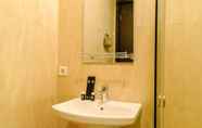 Bilik Mandi dalam Bilik 5 Elegant And Comfy 3Br At Sudirman Suites Apartment