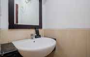 In-room Bathroom 7 Relaxing Studio Apartment Mangga Dua Residence Near Itc Mall