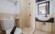 In-room Bathroom 5 Relaxing Studio Apartment Mangga Dua Residence Near Itc Mall