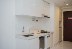 อื่นๆ 5 Homey And Minimalist Studio At Sky House Bsd Apartment