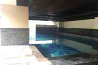 Kolam Renang Pleasant 2Br Apartment At Tamansari La Grande