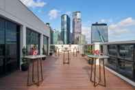 Common Space Courtyard By Marriott Melbourne Flagstaff Gardens