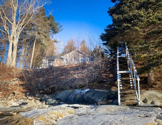 Exterior 2 Lucky Stone Retreat - Private Beach & Acadia View