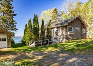 Exterior 4 Lucky Stone Retreat - Private Beach & Acadia View