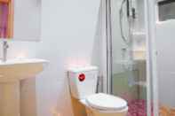 In-room Bathroom Happyland Residence