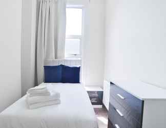 Bedroom 2 Studio Apartment In Euston