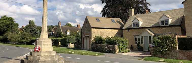 Exterior Lovely Quiet Cottage in Kemerton!