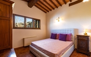 Bedroom 5 Captivating 1-bed Villa With Pool in Tuscany