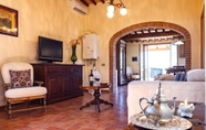 Bedroom 6 Captivating 1-bed Villa With Pool in Tuscany