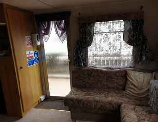 Lobby 2 Cosy Static Caravan on East Mersea Island