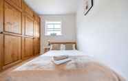 Bedroom 2 Stansted Airport & Bishops Stortford Town Centre Professional Apartment
