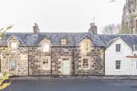 Exterior Charming Cardoon Cottage in Beautiful Village