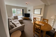 Ruang Umum Lovely 2-bed Apartment in Solihull