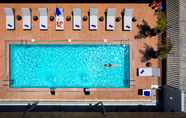 Swimming Pool 7 Novotel Arica