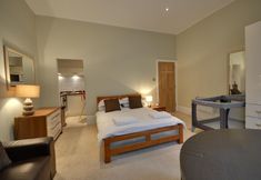 Others 4 Kirei - Studio Apartment 2 Minutes From Beach