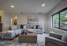 公共空間 3 Fantastic 3 Bedroom Heated Salt Pool Home 3 Blocks From Wilton Drive