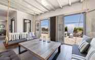 Common Space 3 Villa Fuster in Paros