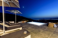 Swimming Pool Villa Rosemary Paros