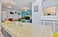 Lobby 5 Brighton s Best BIG House 2 Large Group House 4 Bedrooms 3 Bathrooms Roof Terrace City Centre