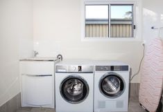 Lain-lain 3 Tranquility Beach House - Absolute Waterfront - Child and Pet Friendly
