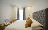Bedroom 5 Modern 2 Bed Apartment With Juliet Balcony - DHB Stays