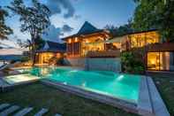 สระว่ายน้ำ Nam Bo Villa by Lofty - Oceanfront Private Pool Villa With Maid and Cook