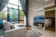 Common Space Aristo 216 - Pool Access Duplex in Surin Condo for 4 People