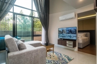 Ruang Umum Aristo 216 - Pool Access Duplex in Surin Condo for 4 People