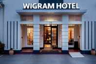 Exterior Wigram Hotel