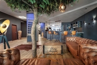 Bar, Kafe, dan Lounge Studio With air Conditioning and Private Parking in the Historic Centre