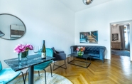 Khu vực công cộng 7 Apartment With Terrace and King Bed in Krems City