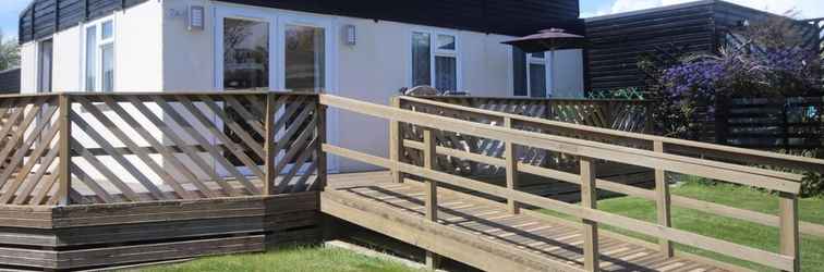 Exterior 7A Medmerry Park 2 Bedroom Chalet