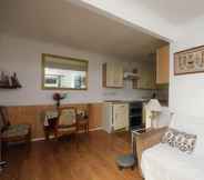 Common Space 4 10A Medmerry Park 2 Bedroom Chalet