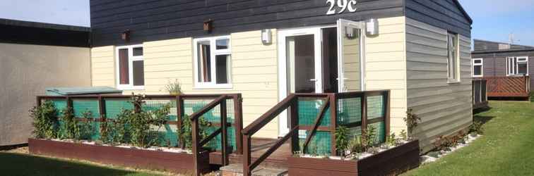 Exterior 29C Medmerry Park 2 Bedroom Chalet