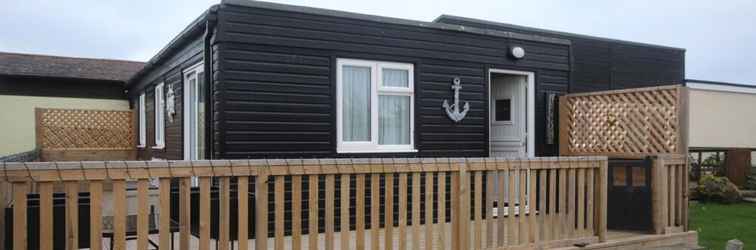 Exterior 18A Medmerry Park 2 Bedroom Chalet