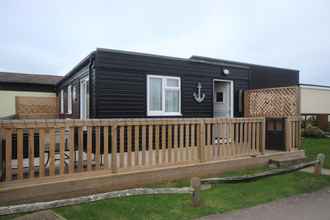 Exterior 4 18A Medmerry Park 2 Bedroom Chalet