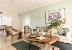 Others 3 Cozy 2-bedroom Apartment in Private Complex With Pool With Free Shuttle to the Beach