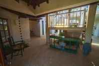 Lobby Golf and Beach Resort Villa With Beautiful Sunsets Pool Golf Cart and Service Staff